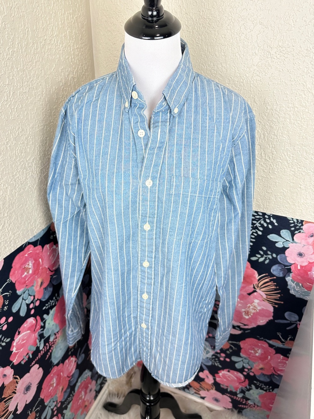 Abercrombie & Fitch Y2K Denim Stripe Button Down Shirt Size Medium